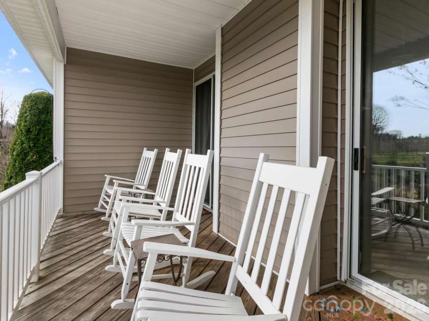 7 Eagle Creek Trail, Flat Rock, NC 28731.  MLS# CAR4360672, YatesRealty ID 6277. 