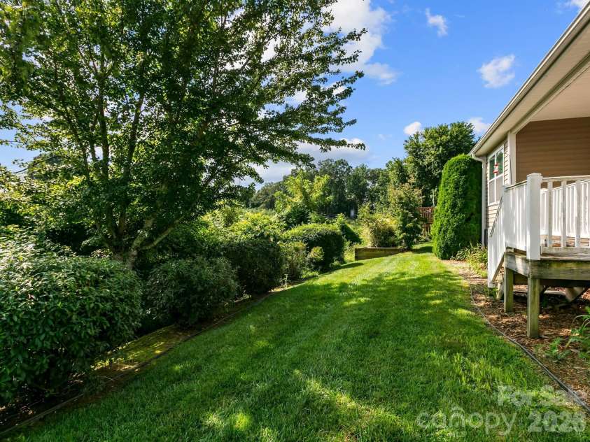 7 Eagle Creek Trail, Flat Rock, NC 28731.  MLS# CAR4360672, YatesRealty ID 6277. 