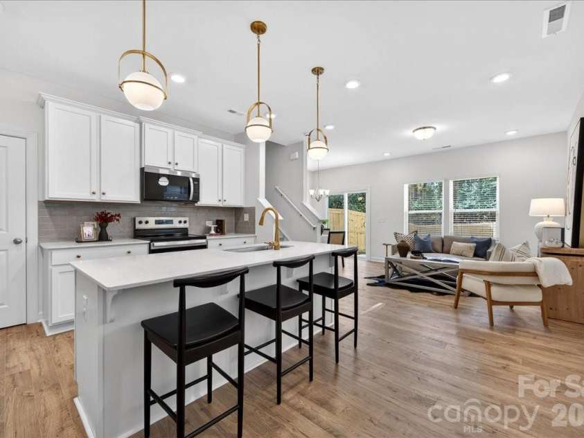 1432 Anderson Street, Charlotte, NC 28205.  MLS# CAR4360234, YatesRealty ID 6278. 