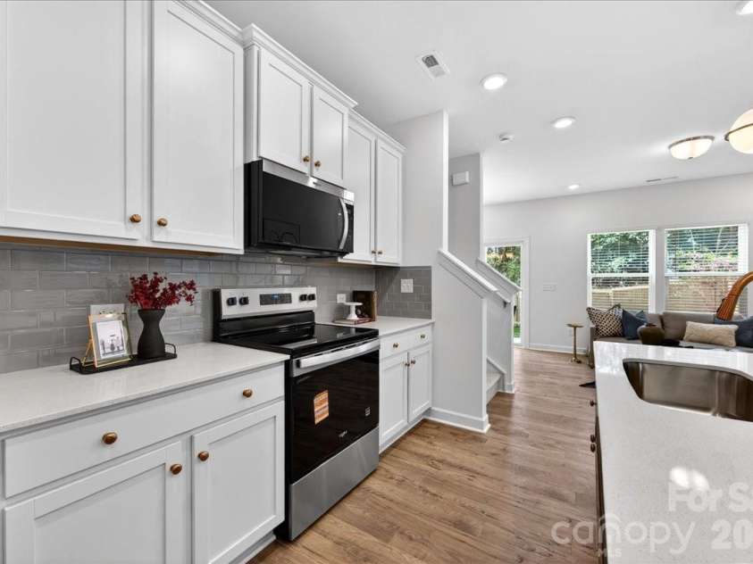 1436 Anderson Street, Charlotte, NC 28205.  MLS# CAR4360237, YatesRealty ID 6279. 