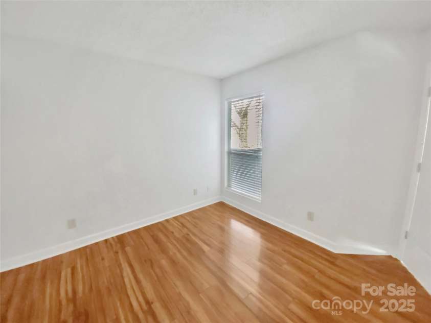 237 Northwest Drive, Davidson, NC 28036.  MLS# CAR4218173, YatesRealty ID 6279. 