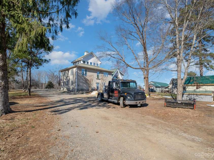 243 Jarab Hill Lane, Statesville, NC 28625.  MLS# CAR4095687, YatesRealty ID 628. 