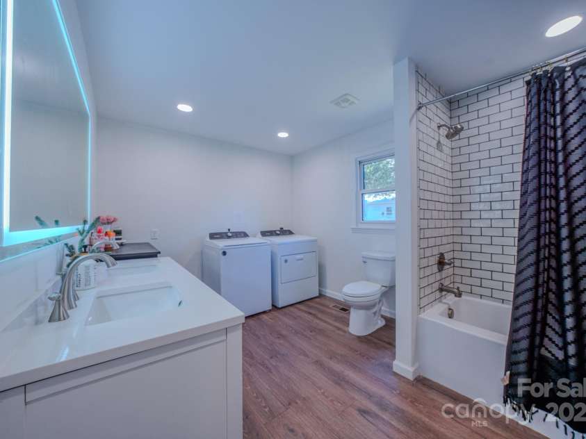 26 Center Street, Candler, NC 28715.  MLS# CAR4297690, YatesRealty ID 628. 