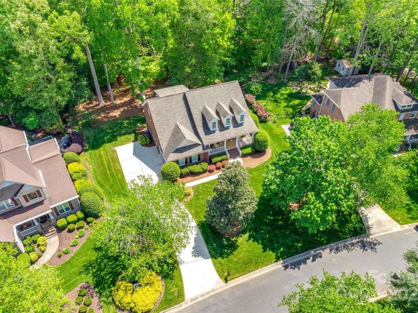 908 Thorn Ridge Lane, Lake Wylie, SC 29710.  MLS# CAR4218179, YatesRealty ID 628. 