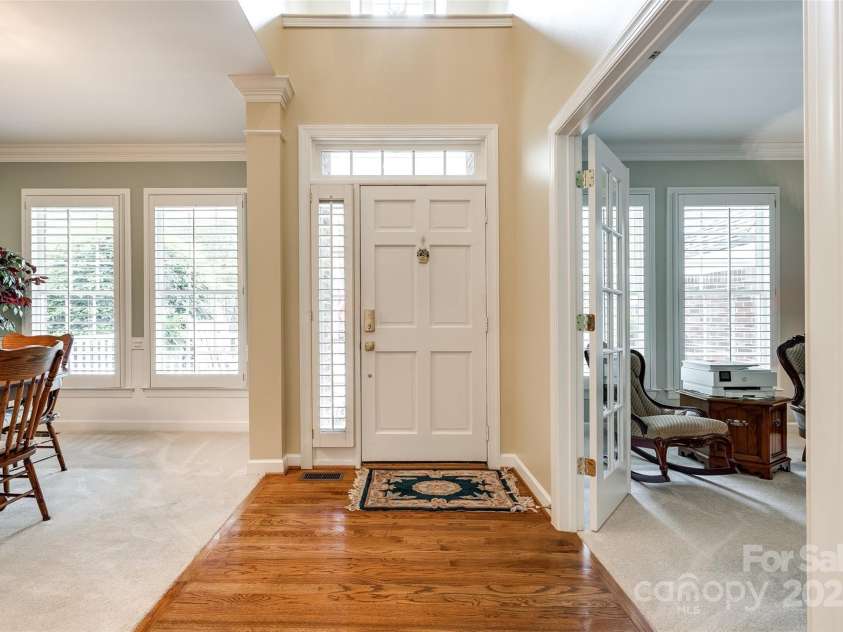 908 Thorn Ridge Lane, Lake Wylie, SC 29710.  MLS# CAR4218179, YatesRealty ID 628. 