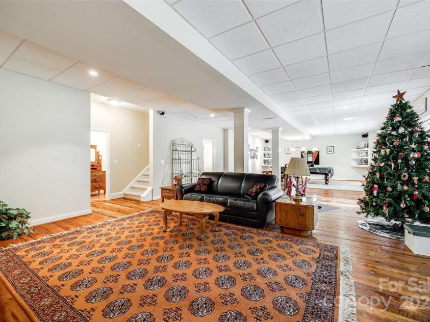 908 Thorn Ridge Lane, Lake Wylie, SC 29710.  MLS# CAR4218179, YatesRealty ID 628. 