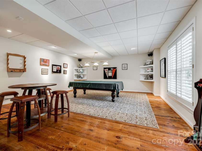 908 Thorn Ridge Lane, Lake Wylie, SC 29710.  MLS# CAR4218179, YatesRealty ID 628. 