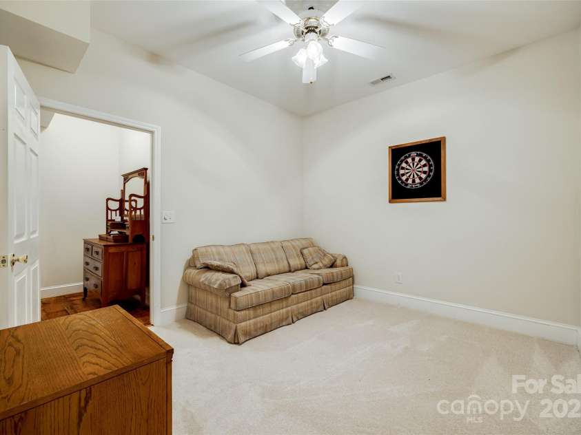 908 Thorn Ridge Lane, Lake Wylie, SC 29710.  MLS# CAR4218179, YatesRealty ID 628. 