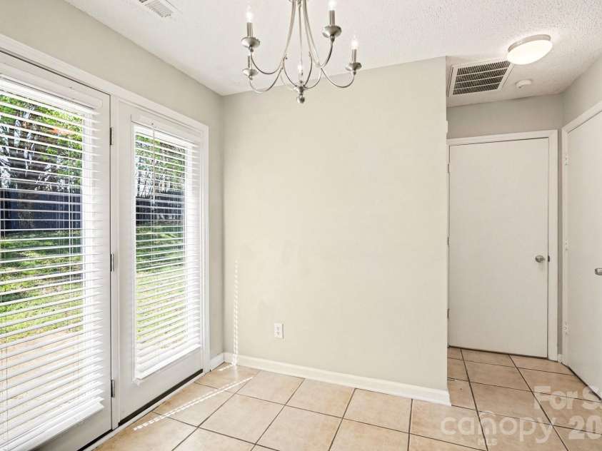 3601 Cedarbark Drive, Matthews, NC 28105.  MLS# CAR4360941, YatesRealty ID 6283. 