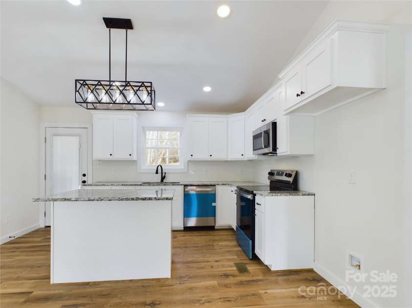 64 Highland Avenue, Granite Falls, NC 28630.  MLS# CAR4225261, YatesRealty ID 6285. 