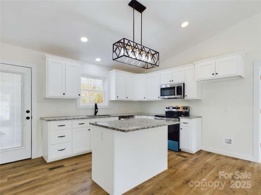 64 Highland Avenue, Granite Falls, NC 28630.  MLS# CAR4225261, YatesRealty ID 6285. 