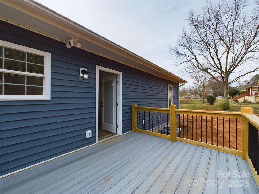 64 Highland Avenue, Granite Falls, NC 28630.  MLS# CAR4225261, YatesRealty ID 6285. 