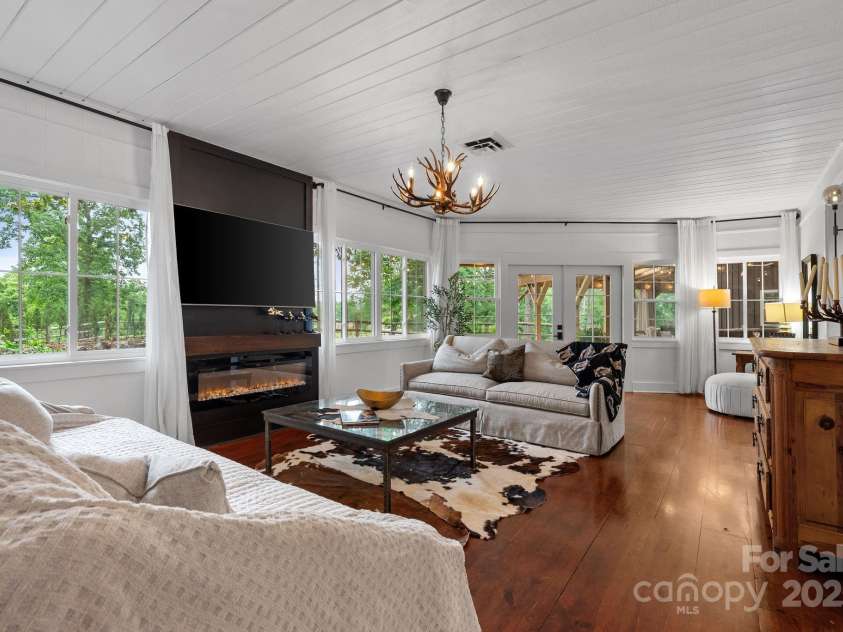 777 River Road, Tryon, NC 28782.  MLS# CAR4194239, YatesRealty ID 6286. 