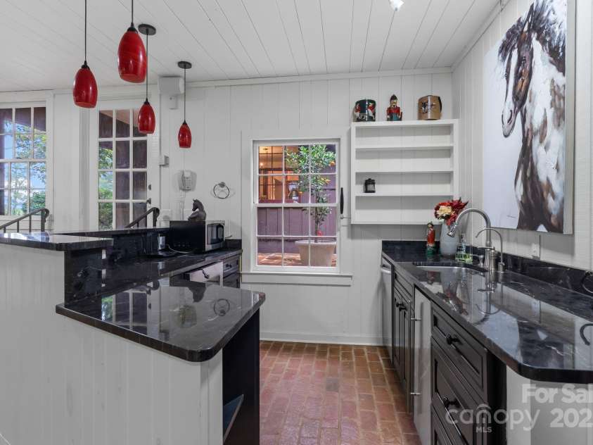 777 River Road, Tryon, NC 28782.  MLS# CAR4194239, YatesRealty ID 6286. 