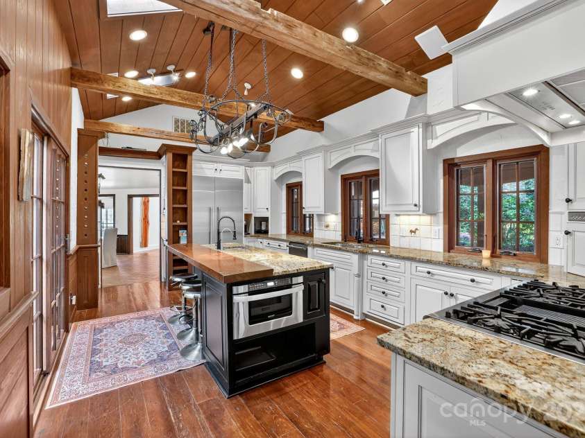 777 River Road, Tryon, NC 28782.  MLS# CAR4316725, YatesRealty ID 6286. Primary House Kitchen