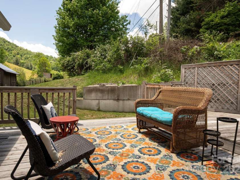 1022 Phipps Creek Road, Burnsville, NC 28714.  MLS# CAR4235645, YatesRealty ID 6287. Breath in the Fresh Air