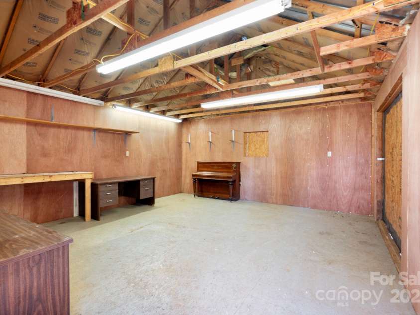 1022 Phipps Creek Road, Burnsville, NC 28714.  MLS# CAR4235645, YatesRealty ID 6287. Workshop with Power