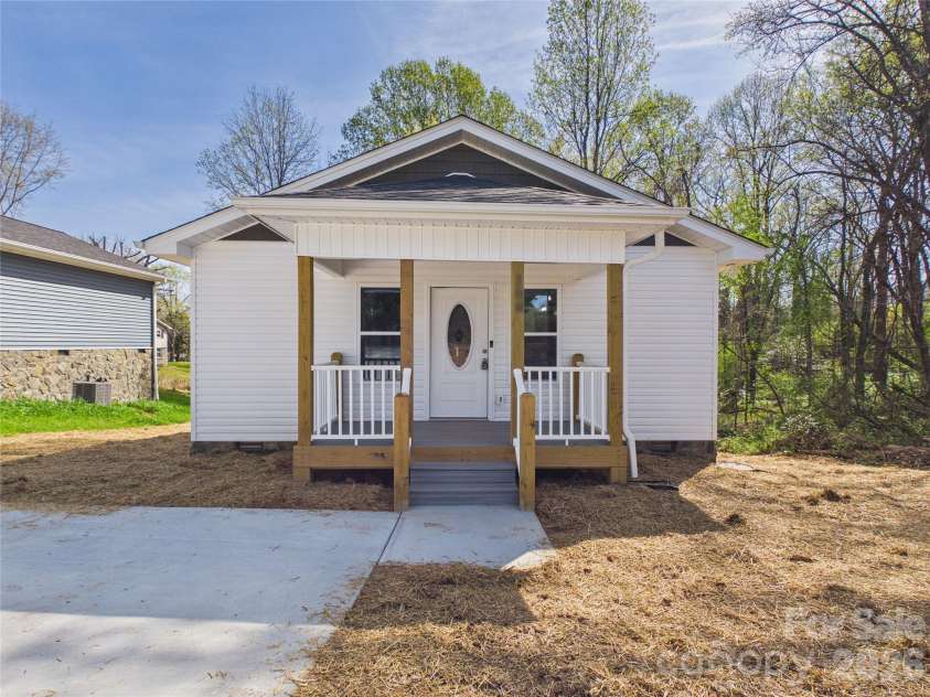 209 Hauss Ridge Road, Valdese, NC 28690.  MLS# CAR4361544, YatesRealty ID 6287. 