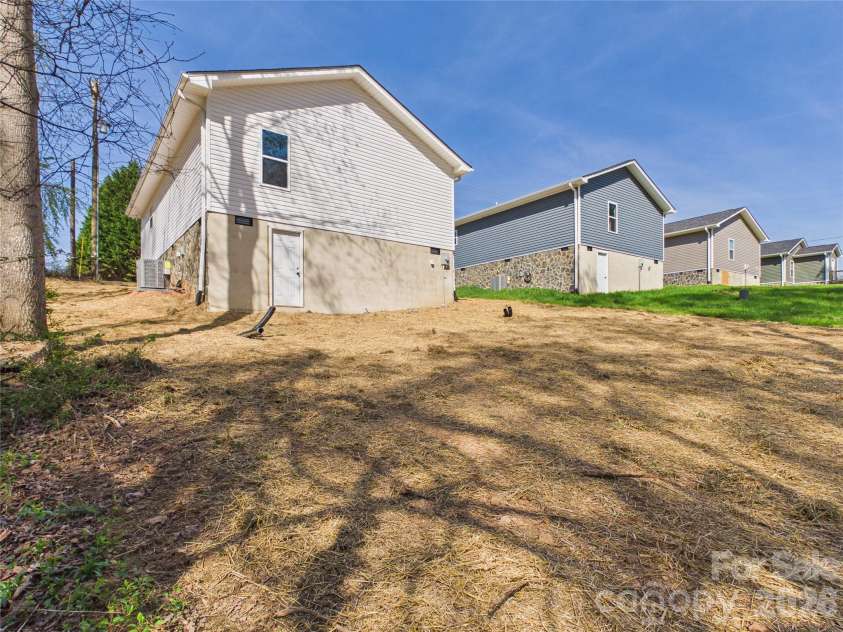 209 Hauss Ridge Road, Valdese, NC 28690.  MLS# CAR4361544, YatesRealty ID 6287. 