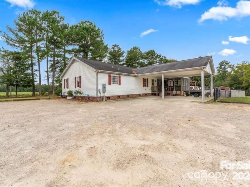 10560 Lake Royalle Road, Spring Hope, NC 27882.  MLS# CAR4362347, YatesRealty ID 6288. 