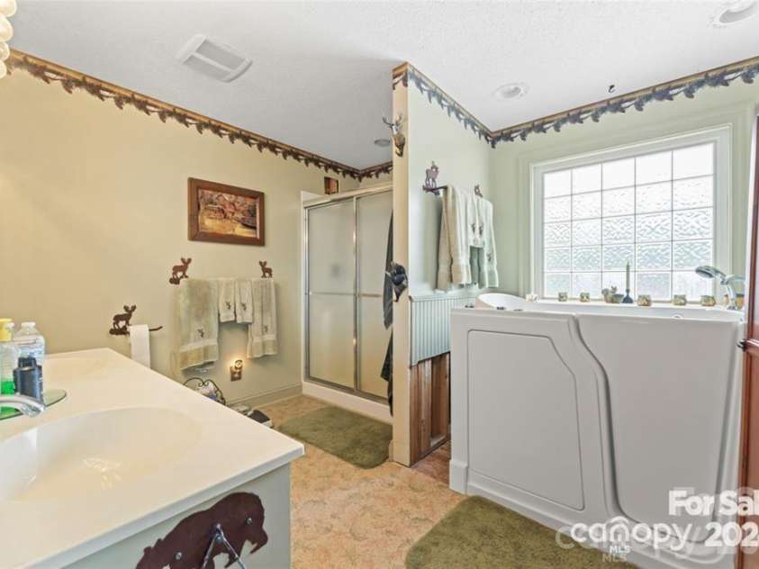 10560 Lake Royalle Road, Spring Hope, NC 27882.  MLS# CAR4362347, YatesRealty ID 6288. 