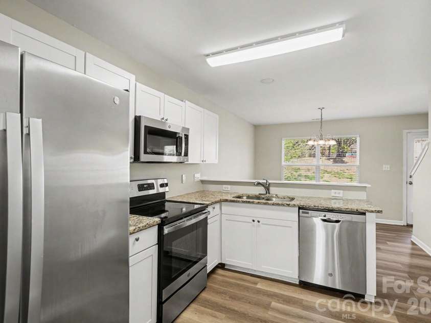 2418 Cairns Mill Court, Charlotte, NC 28269.  MLS# CAR4360937, YatesRealty ID 6289. 