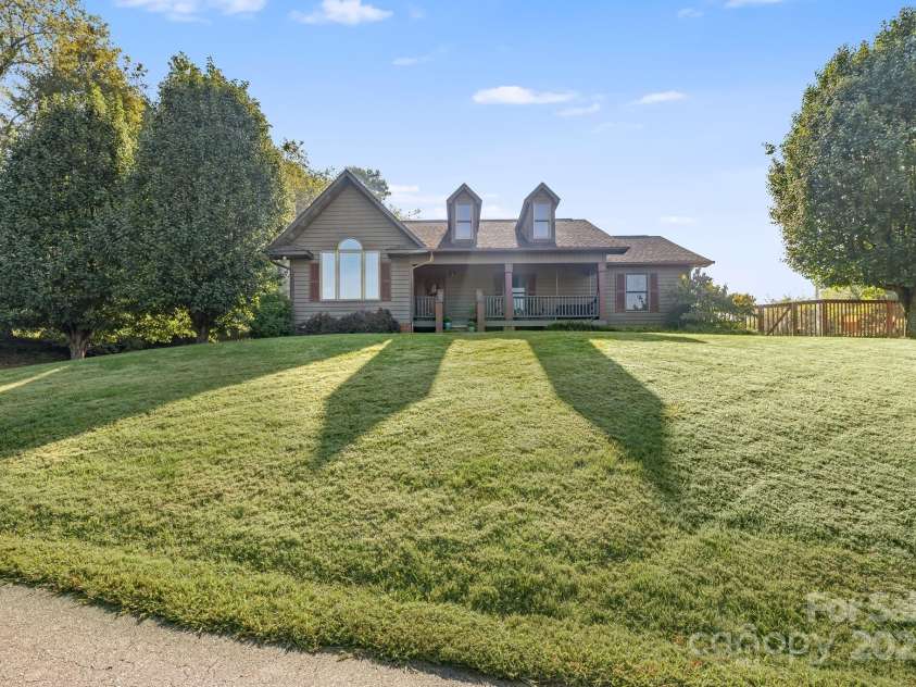 57 Stillwater Springs Road, Burnsville, NC 28714.  MLS# CAR4295423, YatesRealty ID 629.  57 Stillwater Springs Road Burnsville, NC