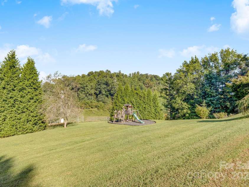 57 Stillwater Springs Road, Burnsville, NC 28714.  MLS# CAR4295423, YatesRealty ID 629.  57 Stillwater Springs Road Burnsville, NC
