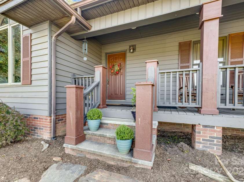 57 Stillwater Springs Road, Burnsville, NC 28714.  MLS# CAR4295423, YatesRealty ID 629. 57 Stillwater Springs Road Burnsville, NC