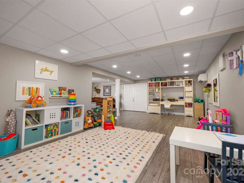 304 Mccall Drive, Forest City, NC 28043.  MLS# CAR4244301, YatesRealty ID 6291. Den/Playroom