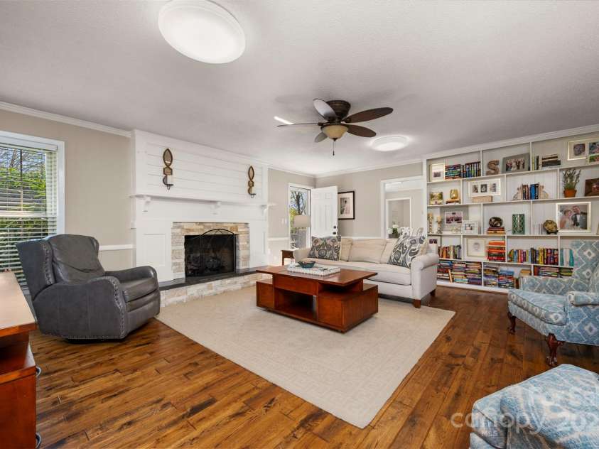 304 Mccall Drive, Forest City, NC 28043.  MLS# CAR4244301, YatesRealty ID 6291. Family Room