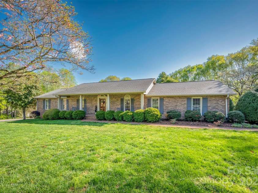 304 Mccall Drive, Forest City, NC 28043.  MLS# CAR4244301, YatesRealty ID 6291. Front of Home