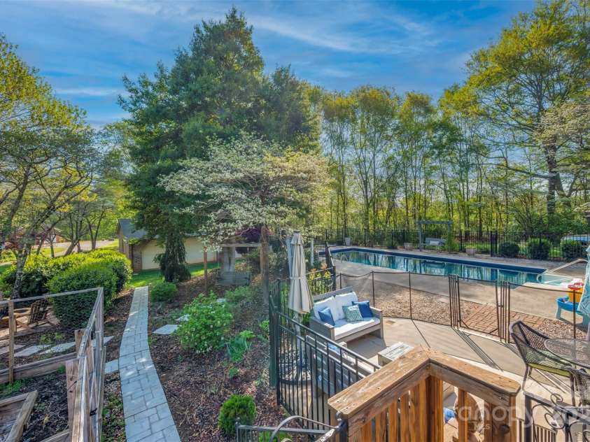 304 Mccall Drive, Forest City, NC 28043.  MLS# CAR4244301, YatesRealty ID 6291. Outdoor Space