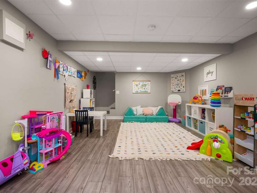 304 Mccall Drive, Forest City, NC 28043.  MLS# CAR4244301, YatesRealty ID 6291. Playroom