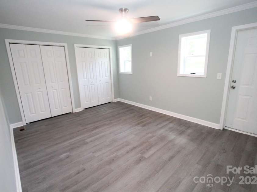 412 Lakeview Drive, Wadesboro, NC 28170.  MLS# CAR4132171, YatesRealty ID 6292. 