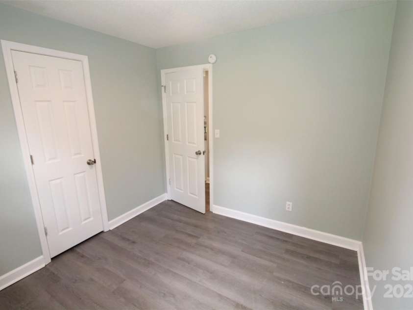 412 Lakeview Drive, Wadesboro, NC 28170.  MLS# CAR4132171, YatesRealty ID 6292. 