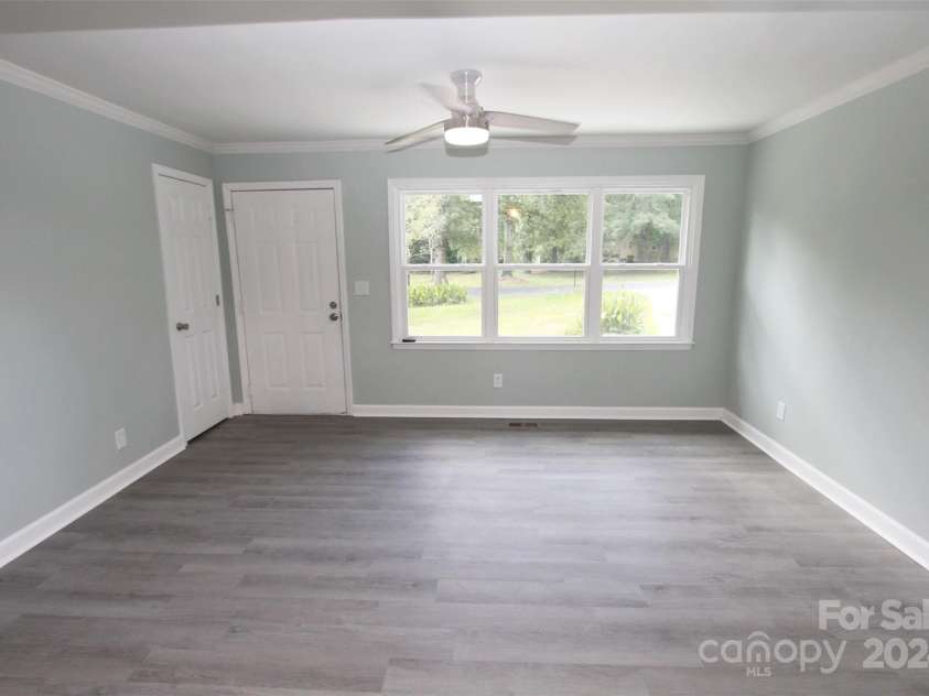 412 Lakeview Drive, Wadesboro, NC 28170.  MLS# CAR4132171, YatesRealty ID 6292. 