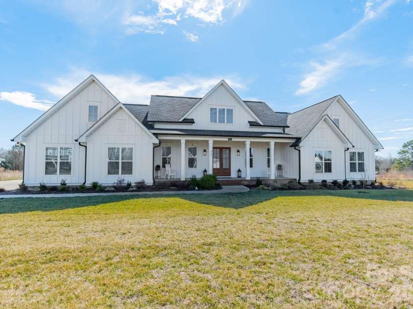 441 Edmunds Lane, Clover, SC 29710.  MLS# CAR4347623, YatesRealty ID 6292. 