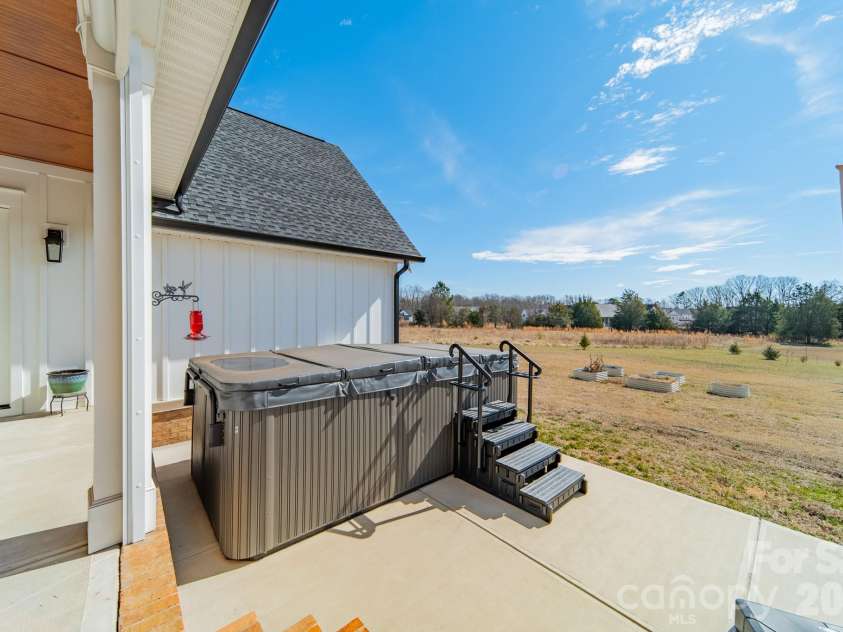 441 Edmunds Lane, Clover, SC 29710.  MLS# CAR4347623, YatesRealty ID 6292. 