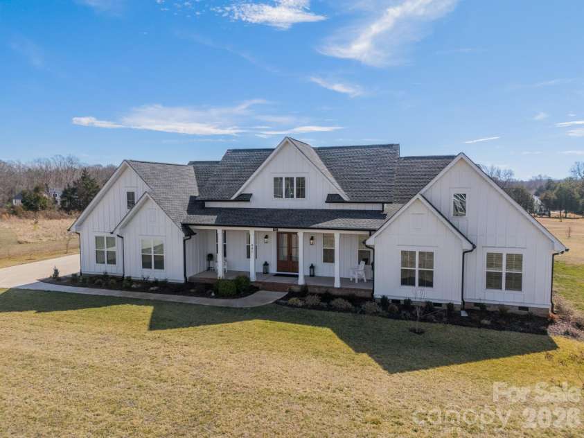 441 Edmunds Lane, Clover, SC 29710.  MLS# CAR4347623, YatesRealty ID 6292. 