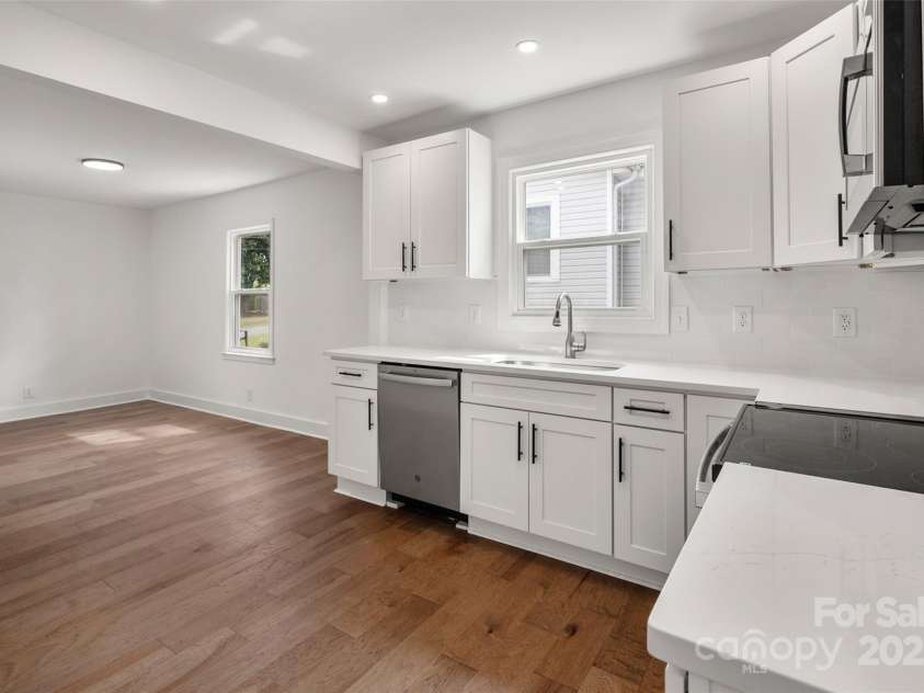 1801 Findlay Street, Gastonia, NC 28052.  MLS# CAR4239095, YatesRealty ID 6293. 