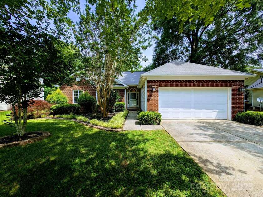 4608 Mabry Parkway, Rock Hill, SC 29732.  MLS# CAR4241585, YatesRealty ID 6294. 