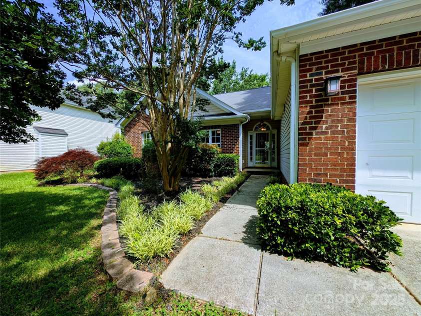 4608 Mabry Parkway, Rock Hill, SC 29732.  MLS# CAR4241585, YatesRealty ID 6294. 