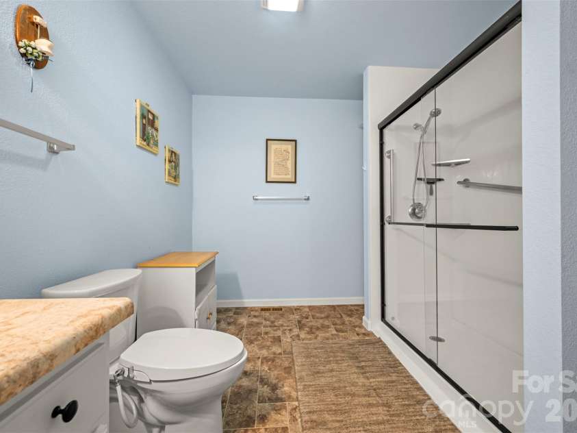 162 Sandstone Drive, Union Mills, NC 28167.  MLS# CAR4400910, YatesRealty ID 6295. Large Shower