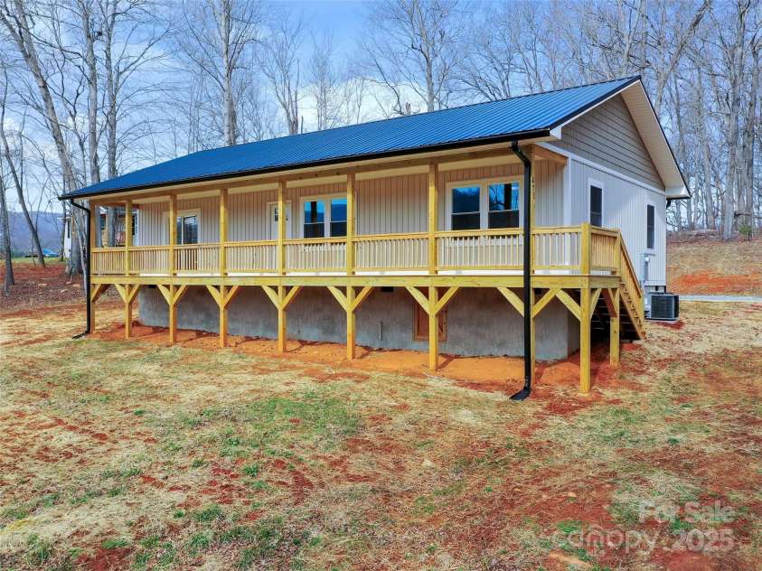 471 Compromise Drive, Waynesville, NC 28785.  MLS# CAR4226542, YatesRealty ID 6295. 