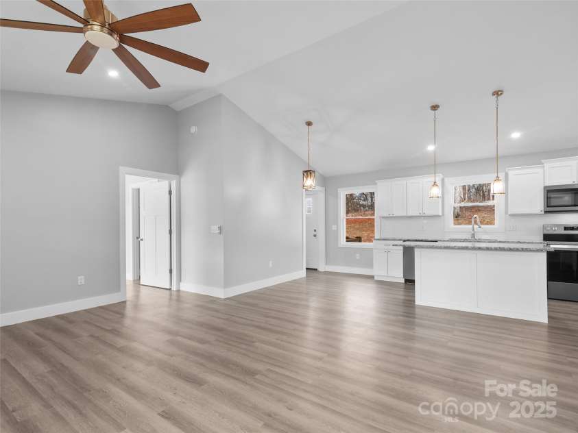 471 Compromise Drive, Waynesville, NC 28785.  MLS# CAR4226542, YatesRealty ID 6295. 