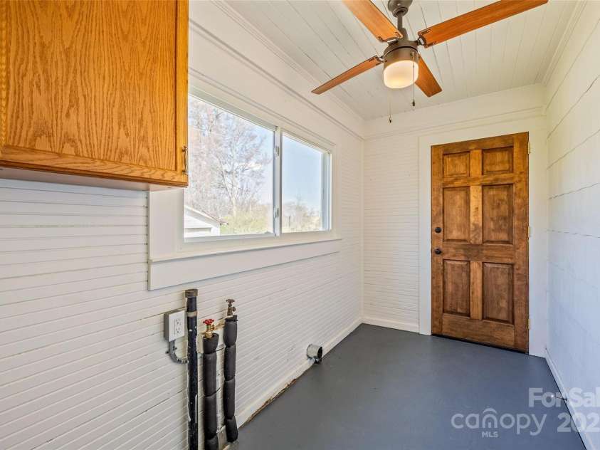 260 Penninger Drive, Woodleaf, NC 27054.  MLS# CAR4266246, YatesRealty ID 6296. Mud Room