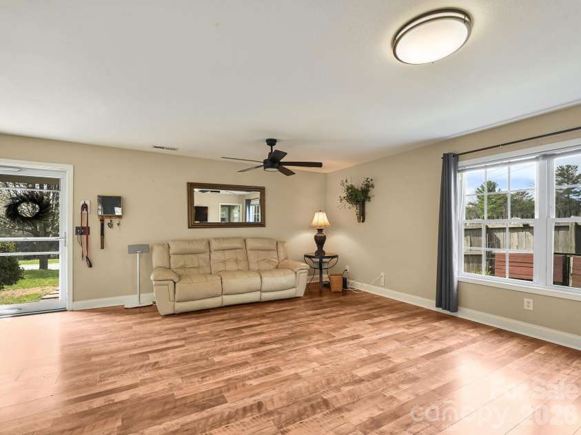 7 Mahogany Road, Arden, NC 28704.  MLS# CAR4357800, YatesRealty ID 6297. 