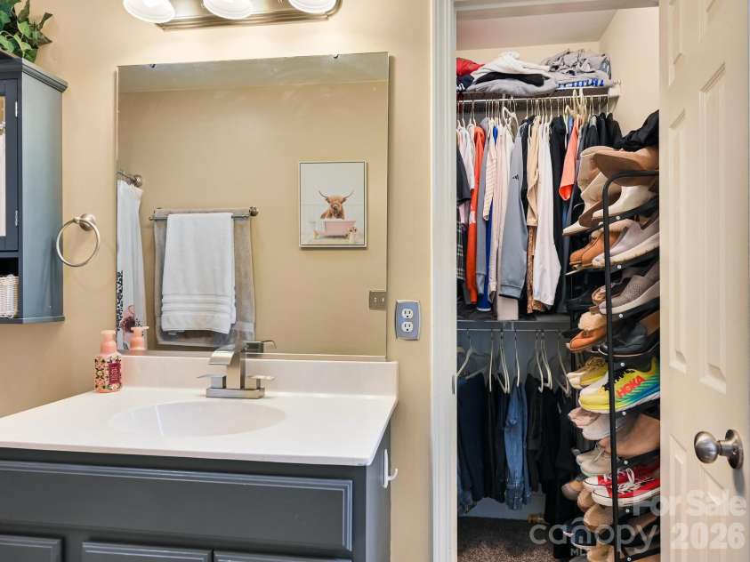 7 Mahogany Road, Arden, NC 28704.  MLS# CAR4357800, YatesRealty ID 6297. 