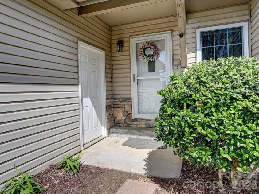7 Mahogany Road, Arden, NC 28704.  MLS# CAR4357800, YatesRealty ID 6297. 